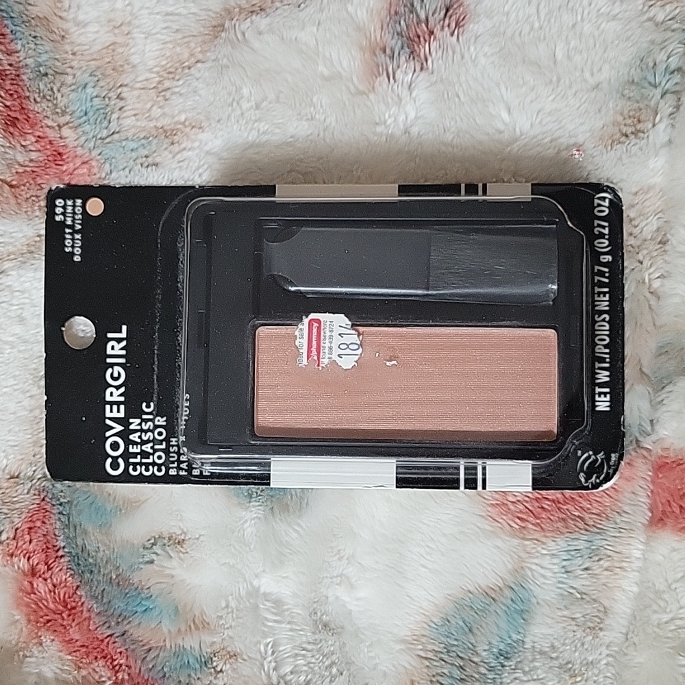 Covergirl blush - Picture 3 of 4